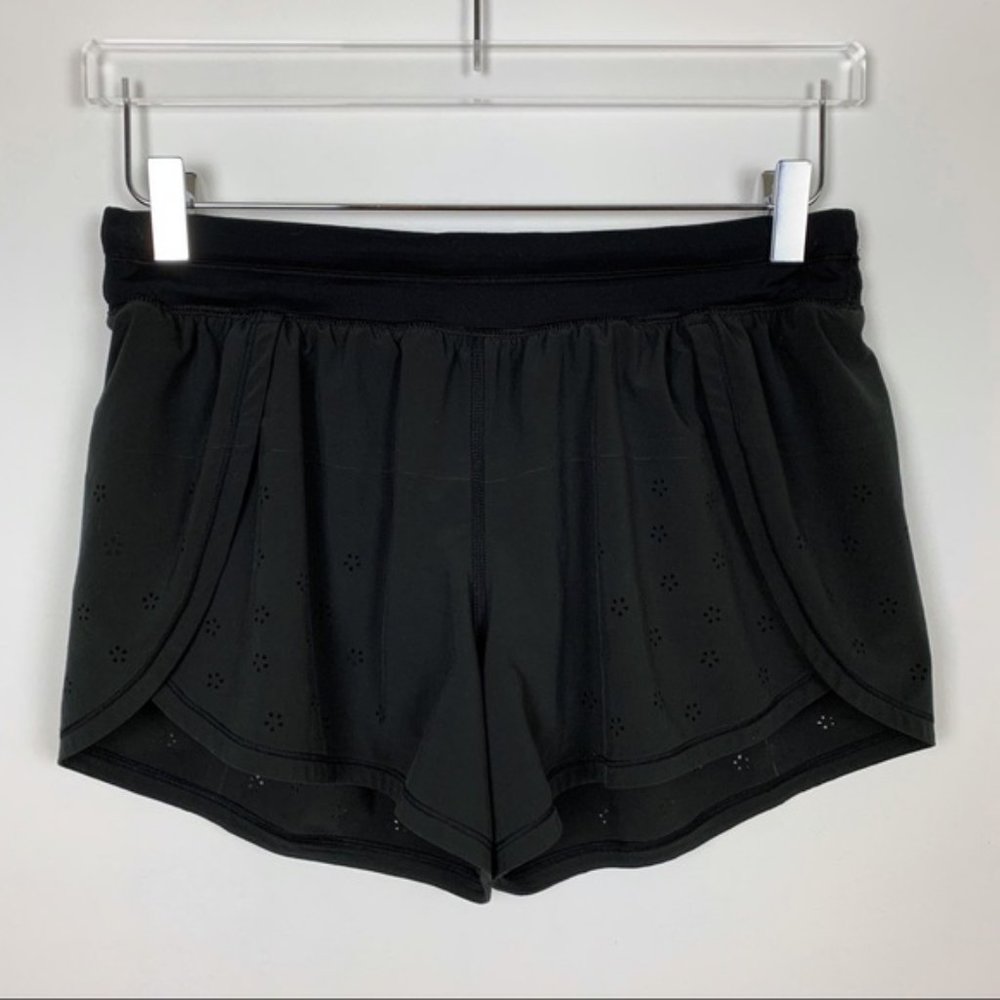 Lululemon | Breeze By Short Laser Cut Black